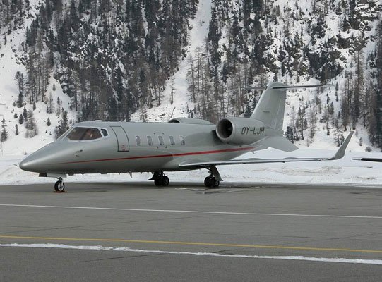 Learjet 60