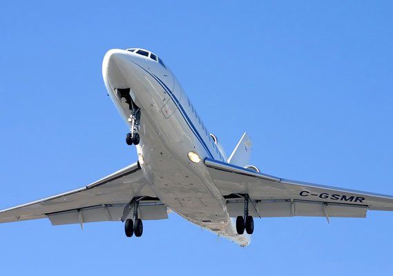Falcon 900