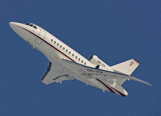 Falcon 900